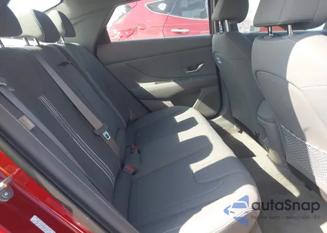 2024 Hyundai Elantra Sel z USA, uszkodzony, nr VIN KMHLS4DG8RU766713